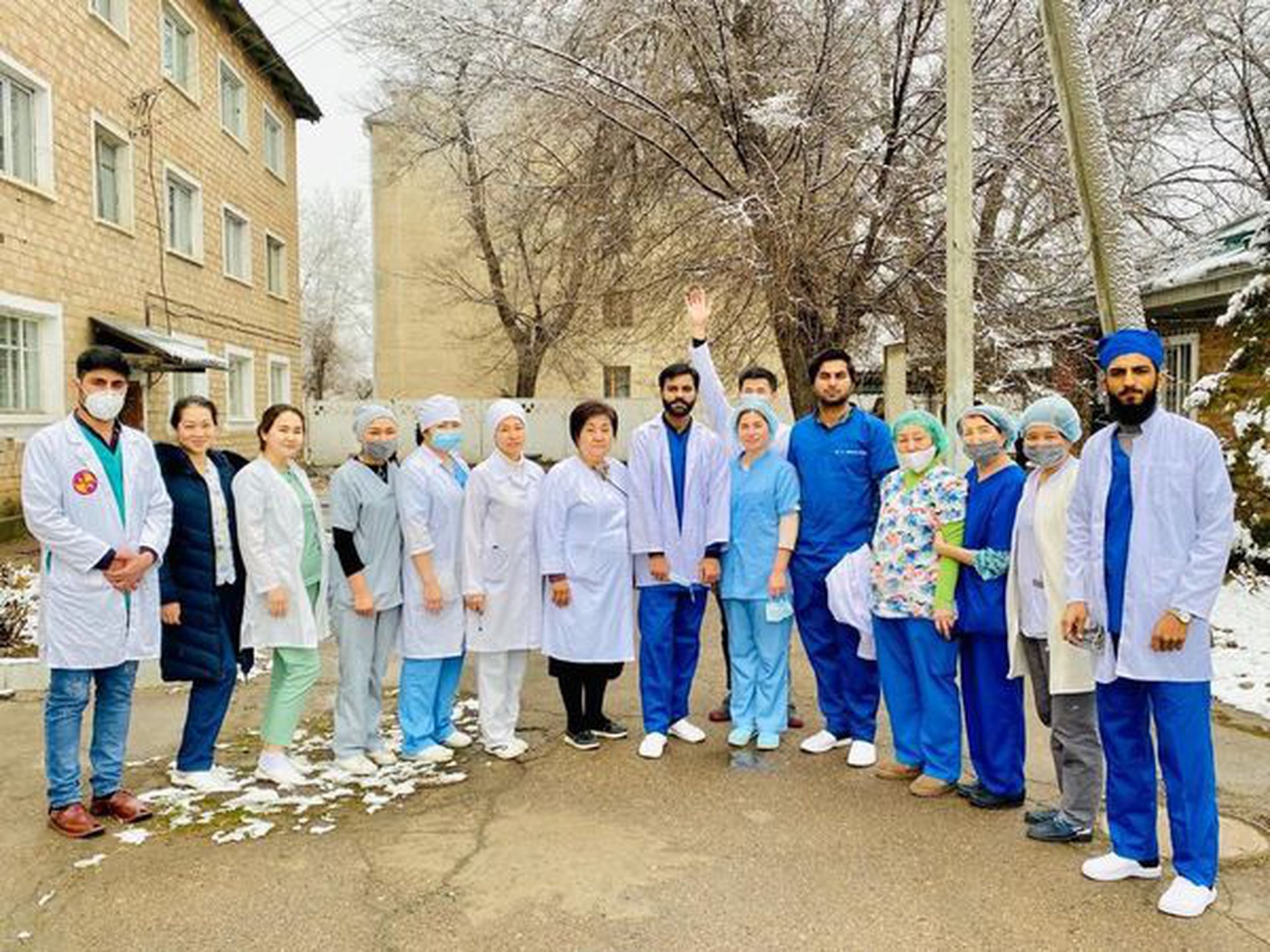 Students of the 6th semester of the School of medicine at Adam University attended Tokmok hospital and learned basic techniques to examine patients