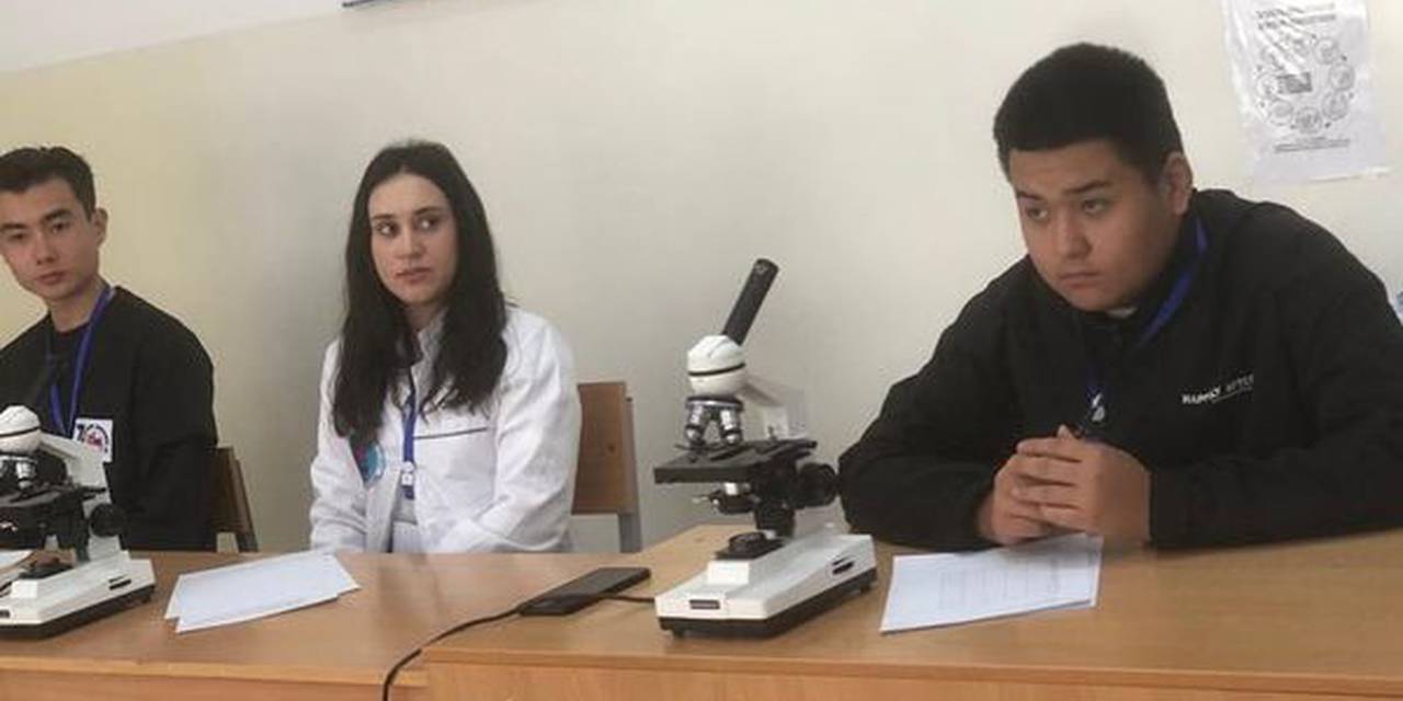 On March 23, 2nd, 3rd and 4th year students of AUSM took part in the International Olympiad for Medical Students dedicated to the 115th anniversary of the birth of I.K. Akhunbaev, which was held at the I.K. Akhunbaev KSMA